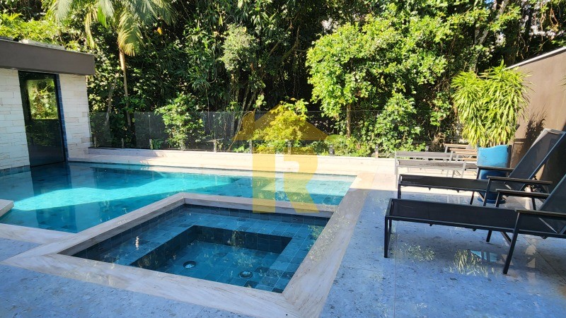 Casa com 5 quartos à venda, 384m² — foto 26 de 61