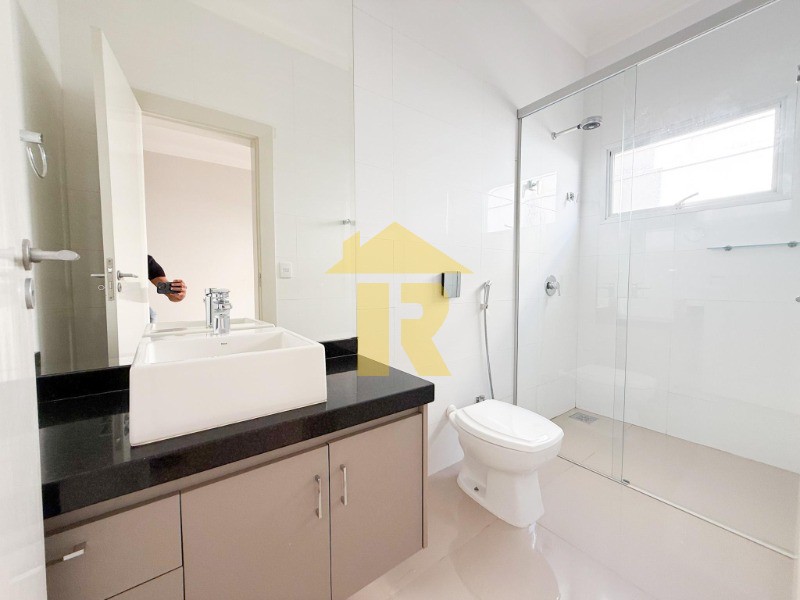 Casa de Condomínio com 3 quartos à venda, 270m² — foto 33 de 38