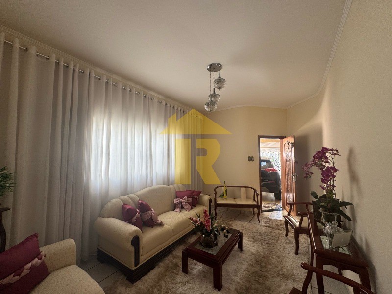 Casa com 3 quartos à venda, 270m² — foto 5 de 18