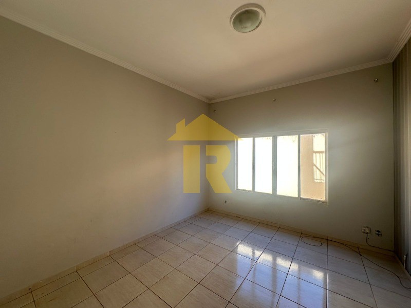Casa de Condomínio com 3 quartos à venda, 300m² — foto 27 de 28