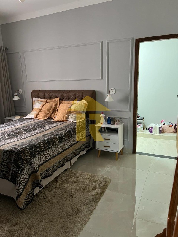 Casa com 3 quartos à venda, 184m² — foto 5 de 25