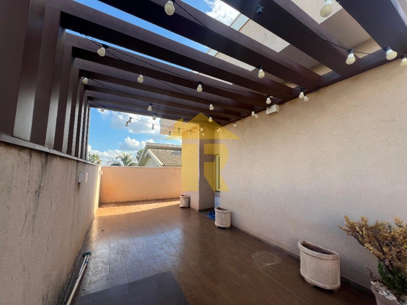 Casa de Condomínio com 4 quartos à venda e aluguel, 268m² — foto 21 de 34