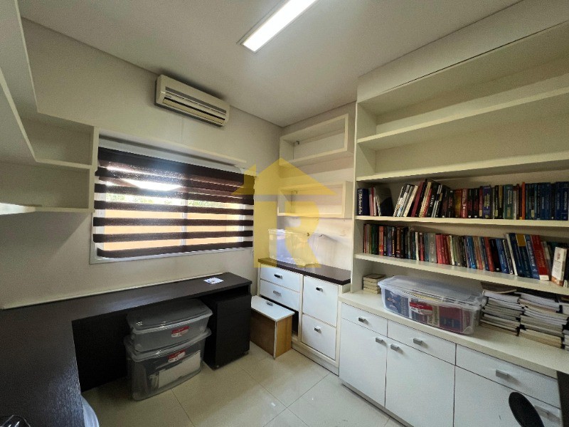 Casa de Condomínio com 4 quartos à venda e aluguel, 268m² — foto 34 de 34