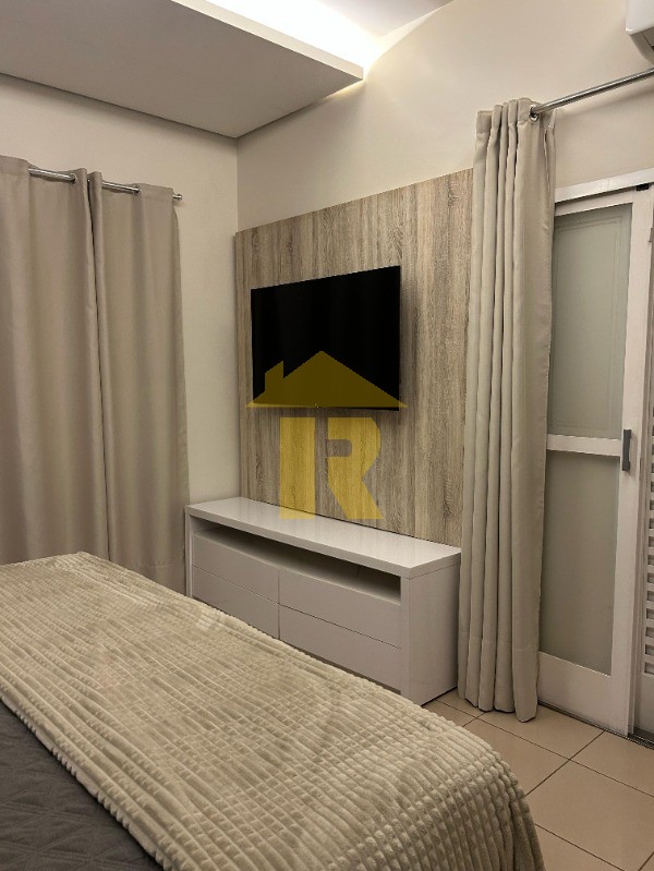 Casa com 3 quartos à venda, 235m² — foto 13 de 35