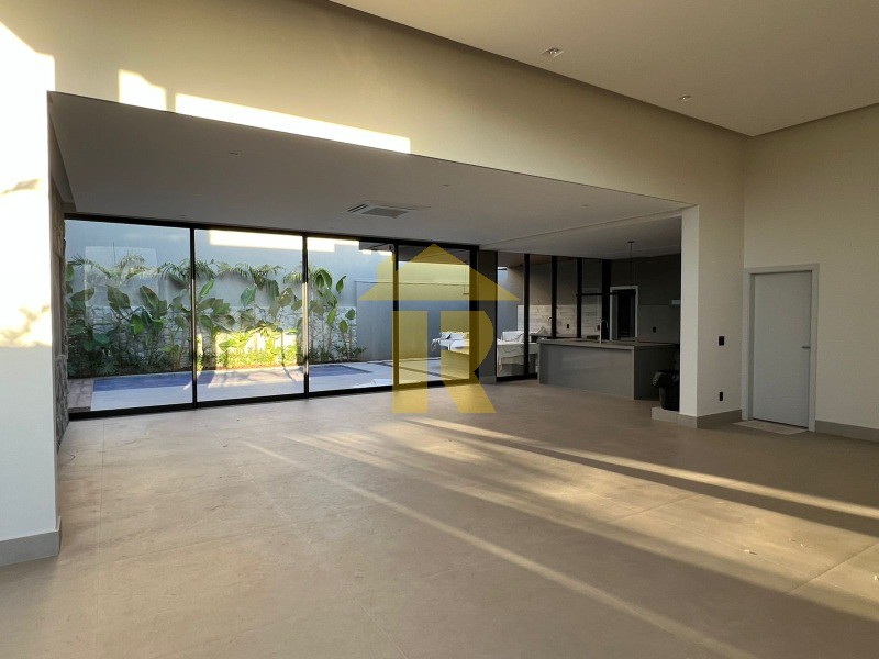 Casa de Condomínio com 4 quartos à venda, 450m² — foto 8 de 27