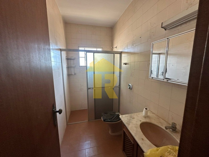Casa com 3 quartos à venda, 331m² — foto 10 de 21