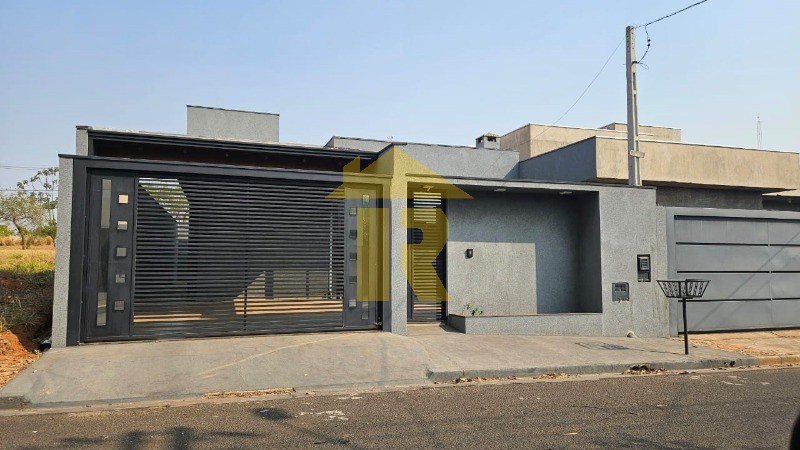 Casa com 2 quartos à venda, 136m² — foto 1 de 18