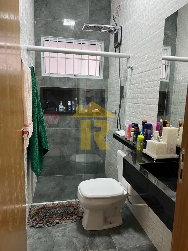 Casa com 3 quartos à venda, 184m² — foto 16 de 25