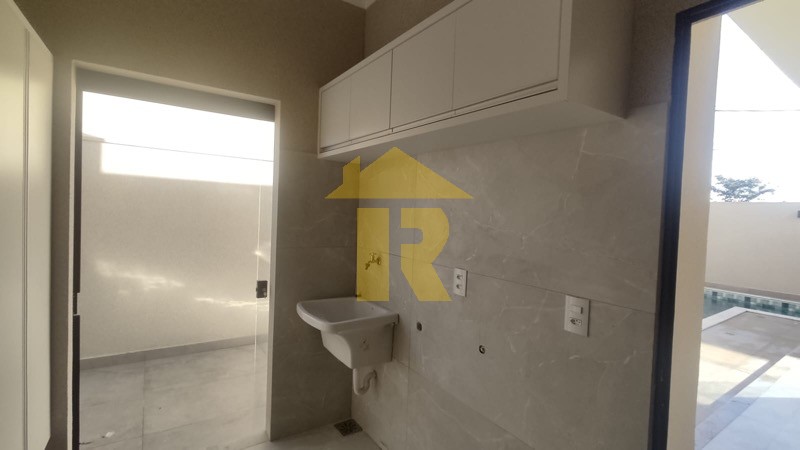 Casa de Condomínio com 3 quartos à venda, 191m² — foto 9 de 17