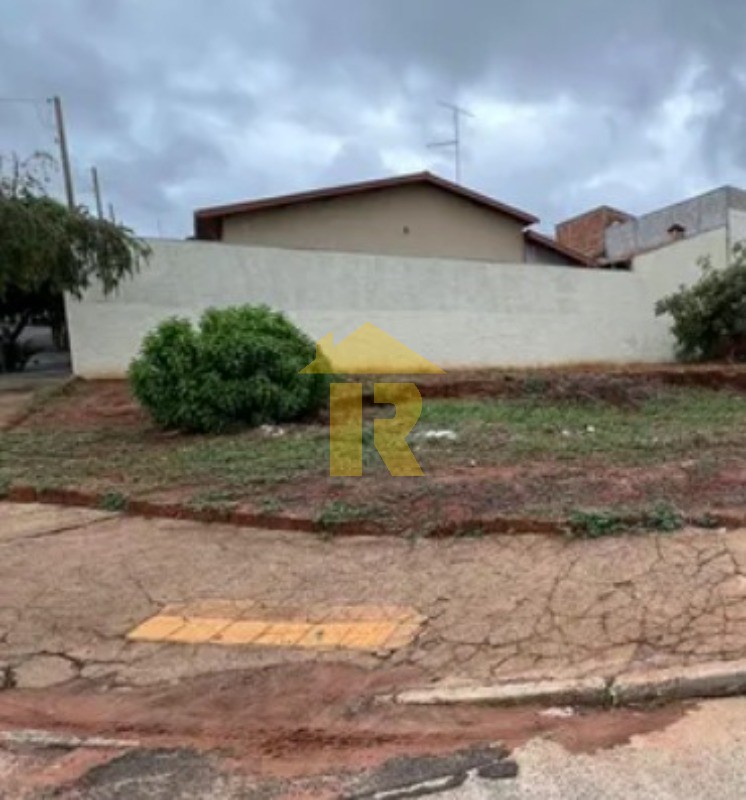 Terreno / Lote / Condomínio  à venda, 349m² — foto 3 de 9