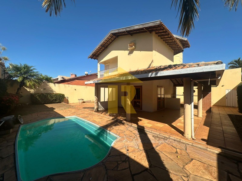 Casa de Condomínio com 3 quartos à venda, 300m² — foto 9 de 28