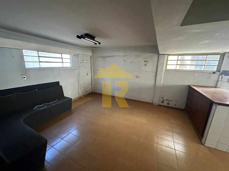 Casa com 3 quartos à venda, 331m² — foto 4 de 21