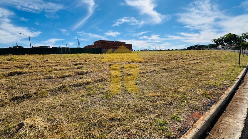 Terreno / Lote / Condomínio  à venda, 451m² — foto 16 de 17