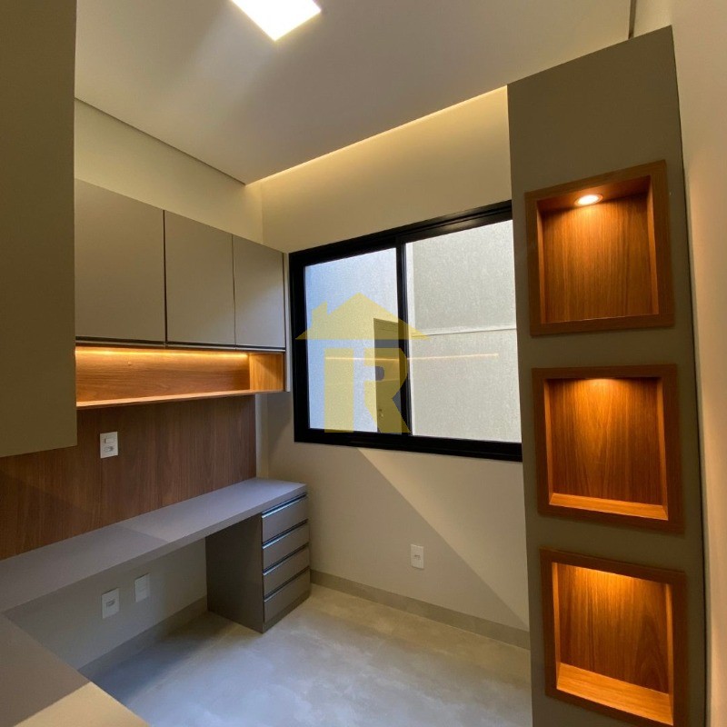 Casa de Condomínio com 4 quartos à venda, 285m² — foto 3 de 17