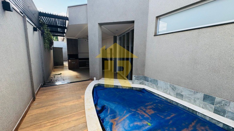 Casa de Condomínio com 3 quartos à venda, 220m² — foto 18 de 40