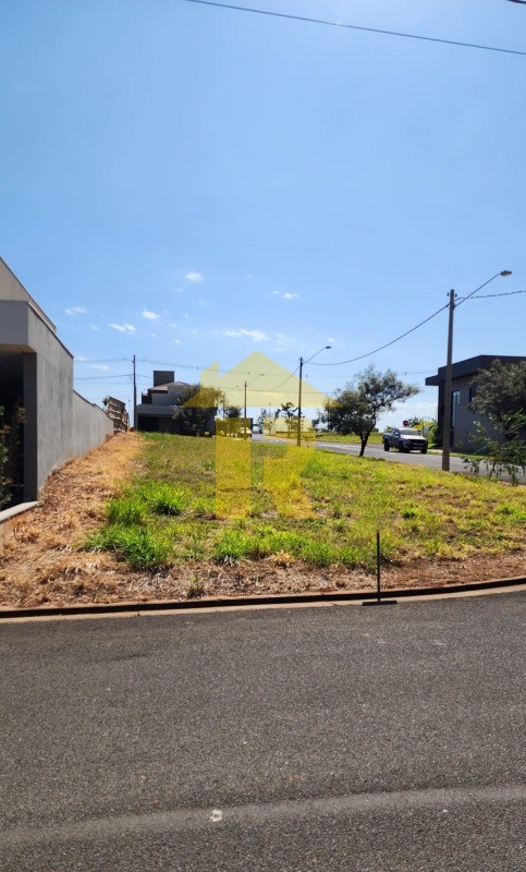 Terreno / Lote / Condomínio  à venda, 288m² — foto 1 de 10