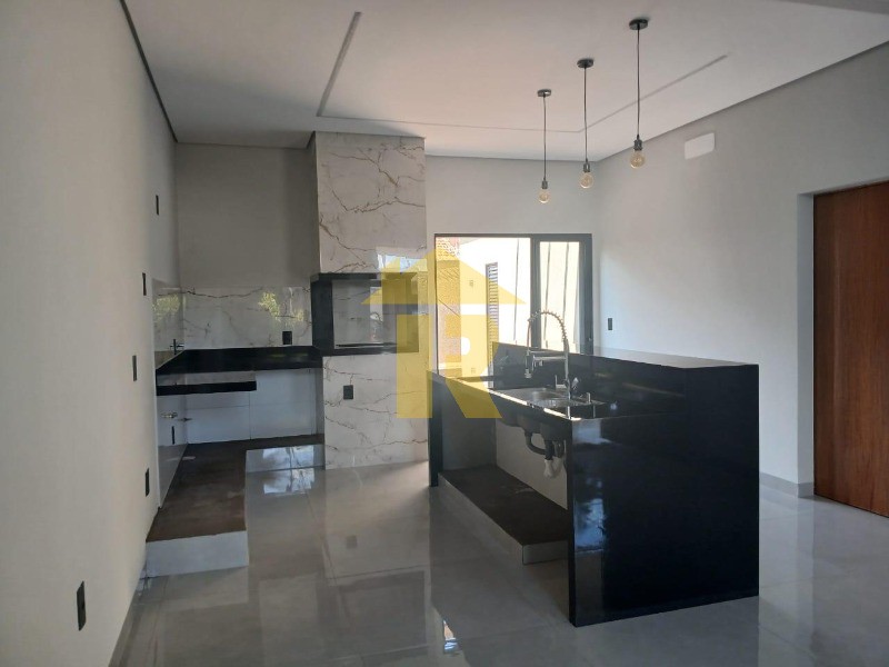 Casa com 3 quartos à venda, 136m² — foto 14 de 39