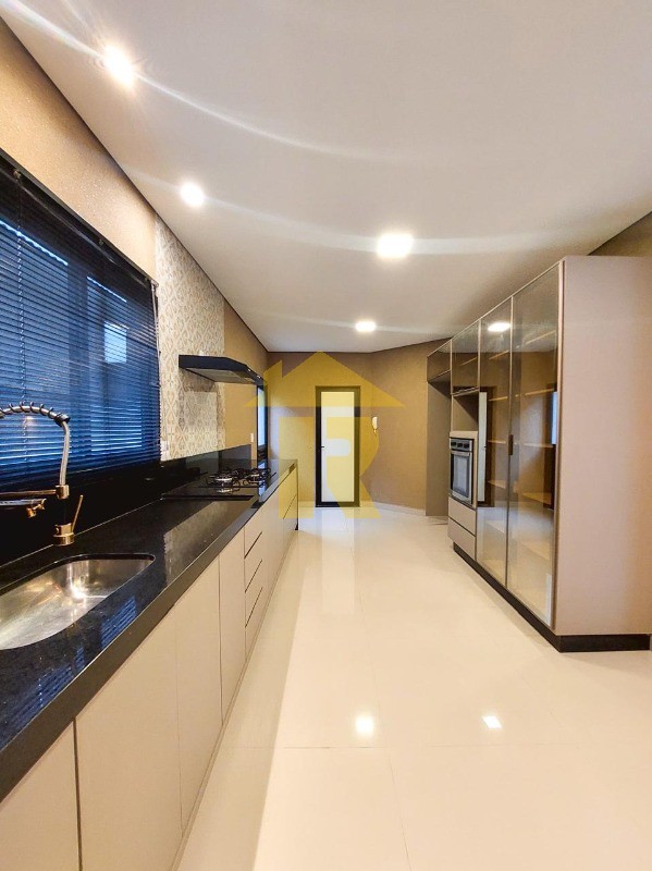 Casa de Condomínio com 3 quartos à venda — foto 12 de 50