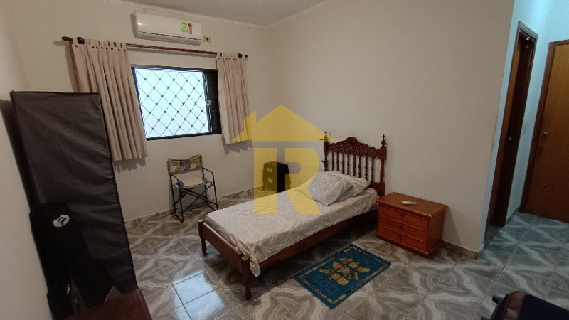 Casa com 4 quartos à venda, 256m² — foto 11 de 13
