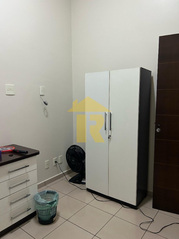 Casa com 3 quartos à venda, 235m² — foto 22 de 35