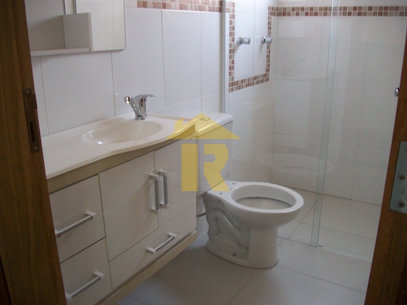 Casa com 3 quartos à venda, 156m² — foto 9 de 16