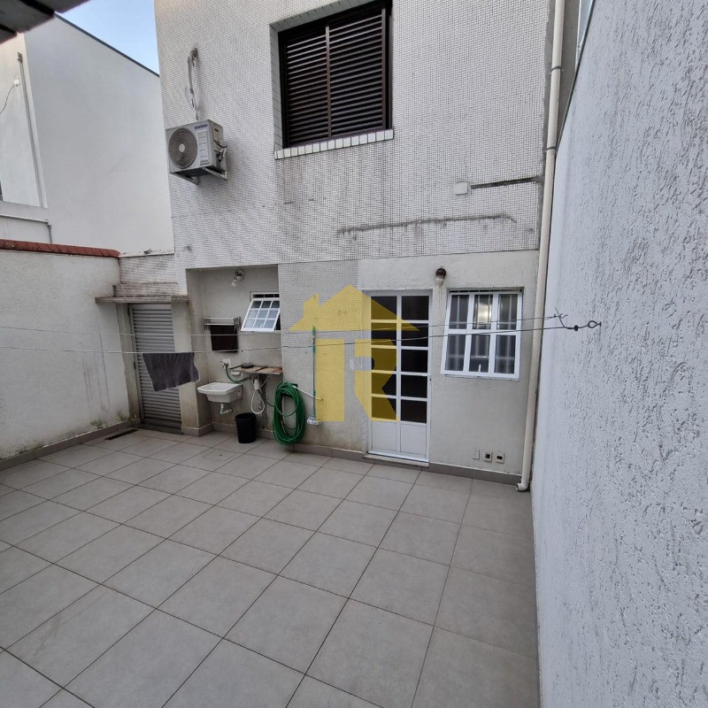 Casa com 3 quartos à venda, 275m² — foto 29 de 38