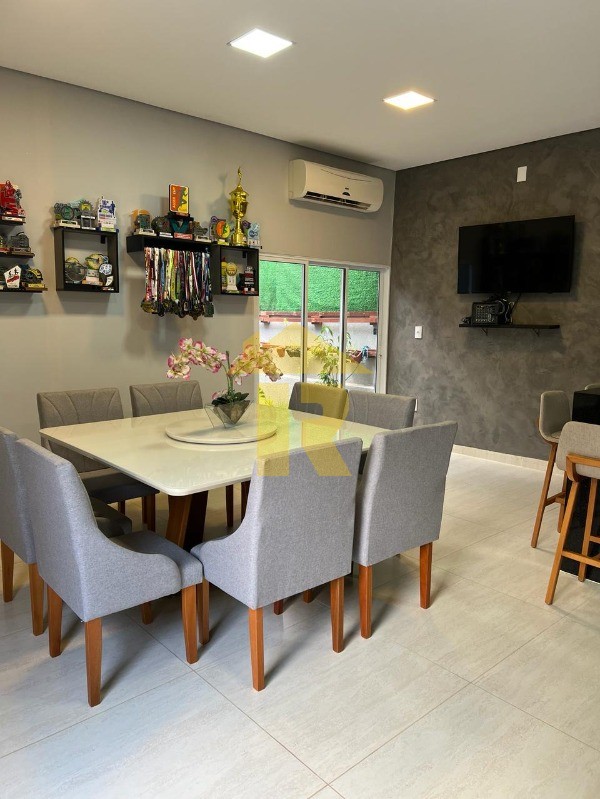 Casa com 3 quartos à venda, 184m² — foto 20 de 25
