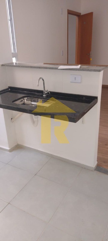 Apartamento com 2 quartos à venda, 45m² — foto 2 de 11