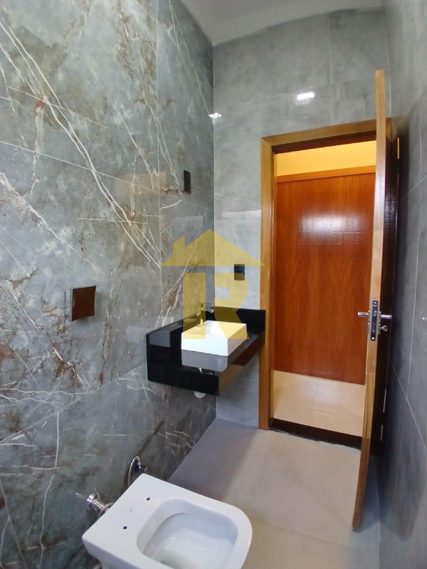 Casa com 3 quartos à venda, 136m² — foto 36 de 39