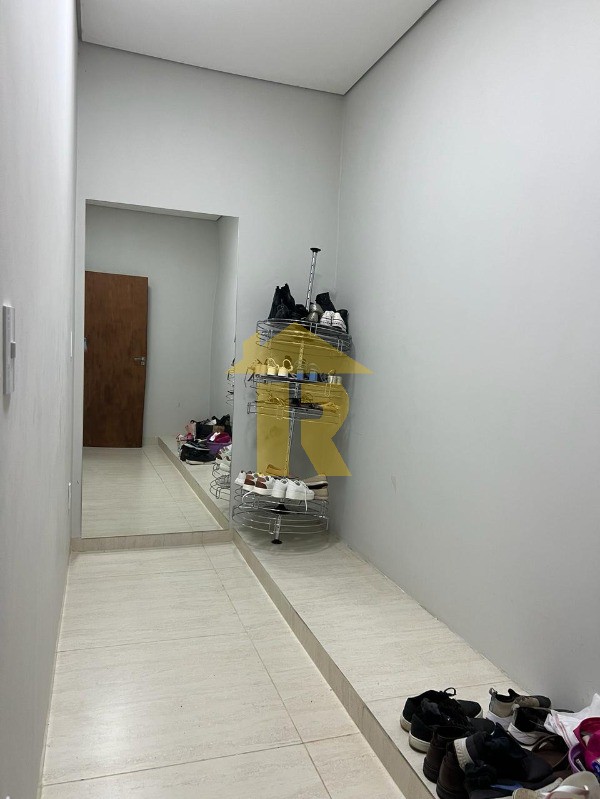 Casa com 3 quartos à venda, 184m² — foto 11 de 25