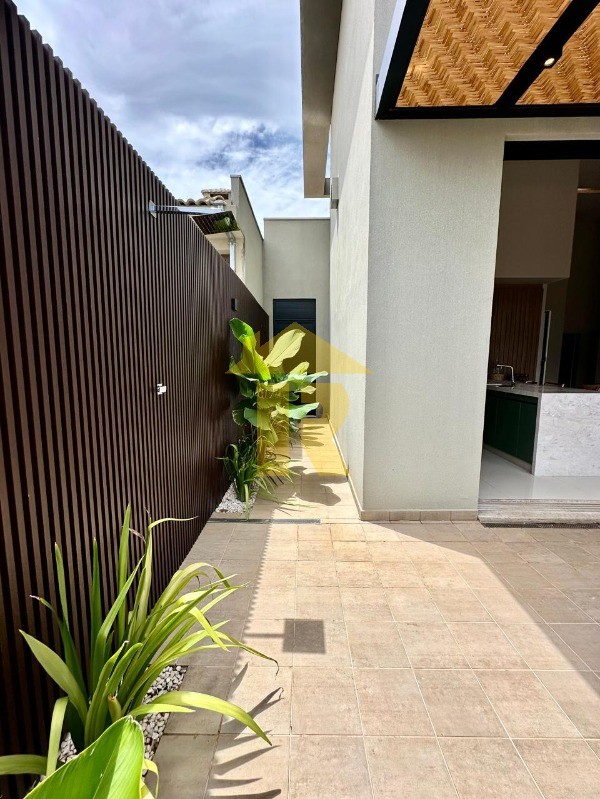 Casa de Condomínio com 3 quartos à venda, 221m² — foto 17 de 30