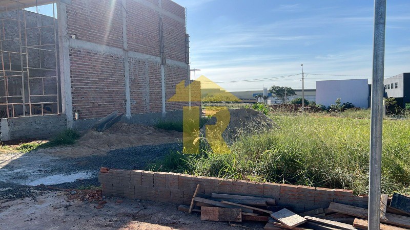 Terreno / Lote / Condomínio  à venda, 200m² — foto 3 de 7