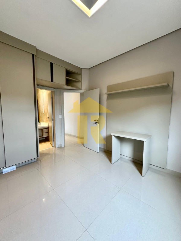 Casa de Condomínio com 3 quartos à venda, 221m² — foto 28 de 30