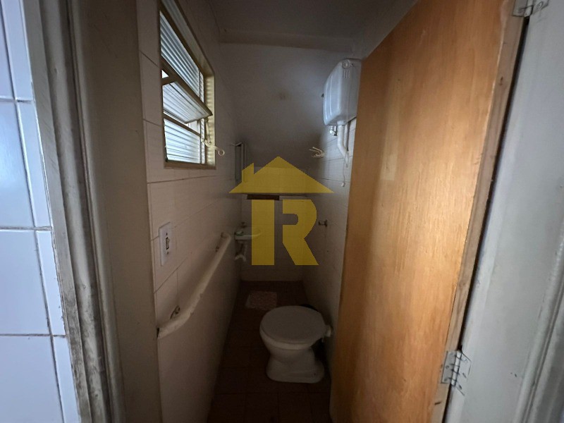 Casa com 3 quartos à venda, 331m² — foto 19 de 21