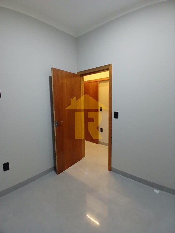 Casa com 3 quartos à venda, 136m² — foto 35 de 39