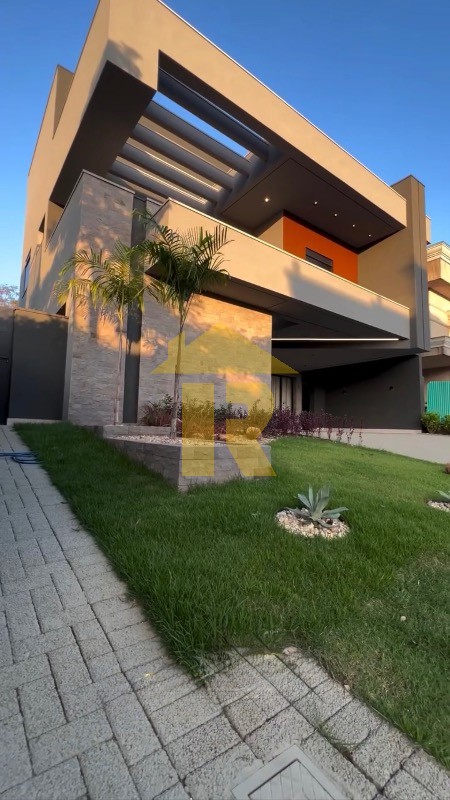 Casa de Condomínio com 4 quartos à venda, 316m² — foto 1 de 25
