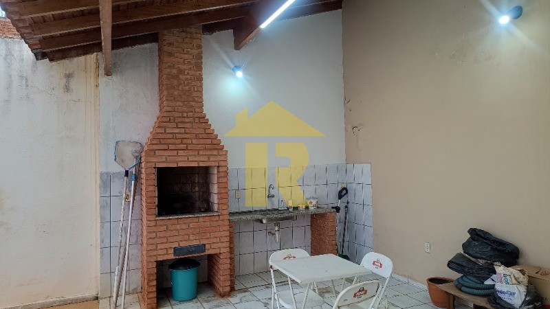 Casa com 4 quartos à venda, 256m² — foto 4 de 13