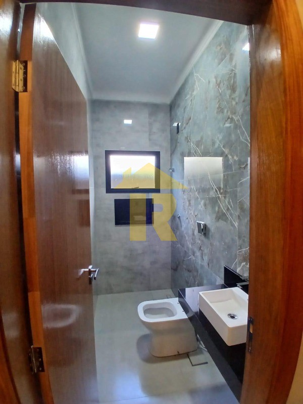 Casa com 3 quartos à venda, 136m² — foto 37 de 39