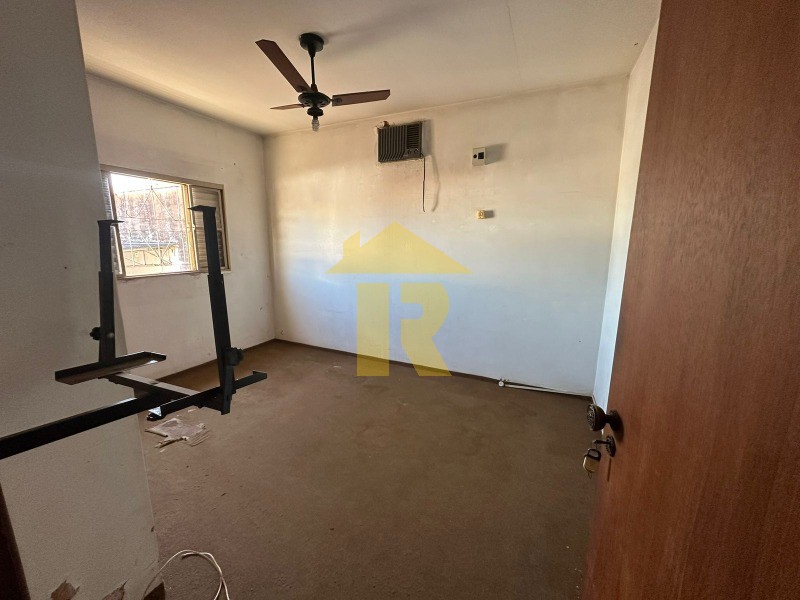 Casa com 3 quartos à venda, 331m² — foto 12 de 21
