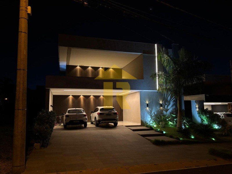 Casa de Condomínio com 4 quartos à venda, 290m² — foto 1 de 46