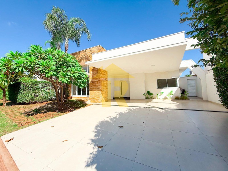 Casa de Condomínio com 3 quartos à venda, 270m² — foto 1 de 38