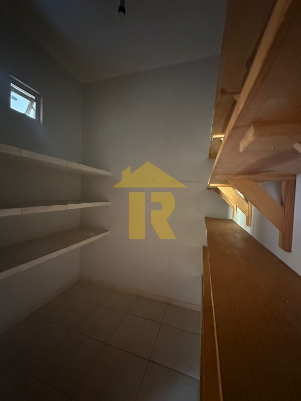 Casa de Condomínio com 3 quartos à venda, 300m² — foto 26 de 28