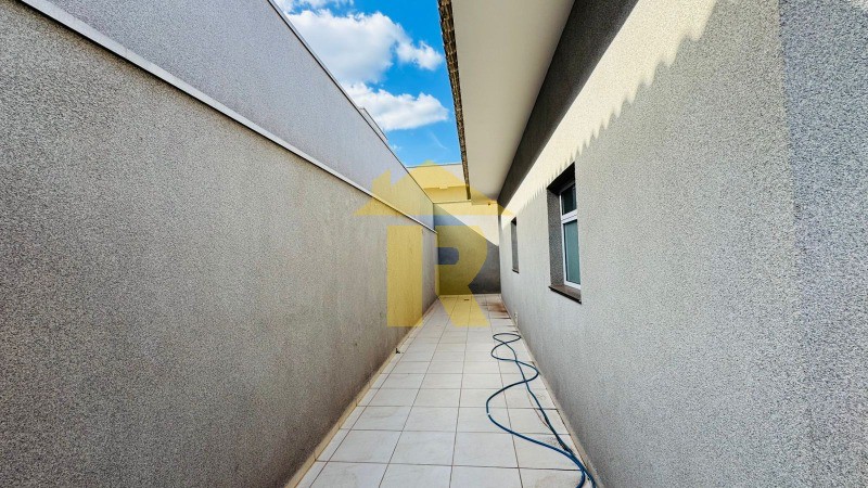 Casa de Condomínio com 3 quartos à venda, 220m² — foto 23 de 40