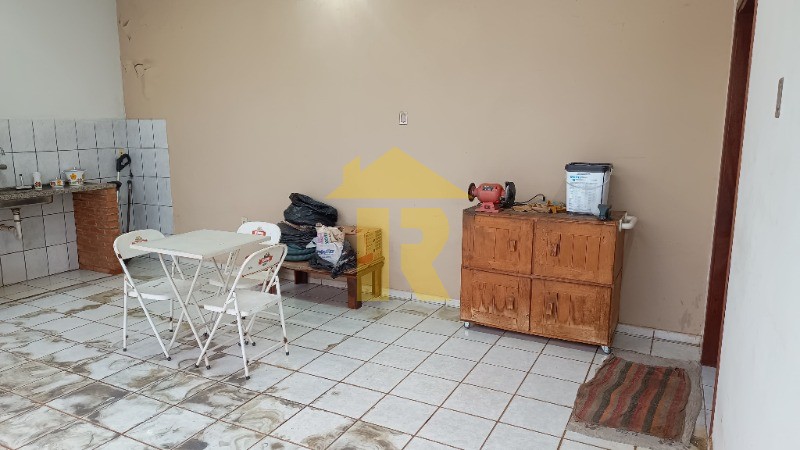 Casa com 4 quartos à venda, 256m² — foto 5 de 13