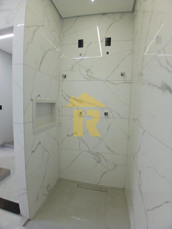 Casa com 3 quartos à venda, 136m² — foto 33 de 39