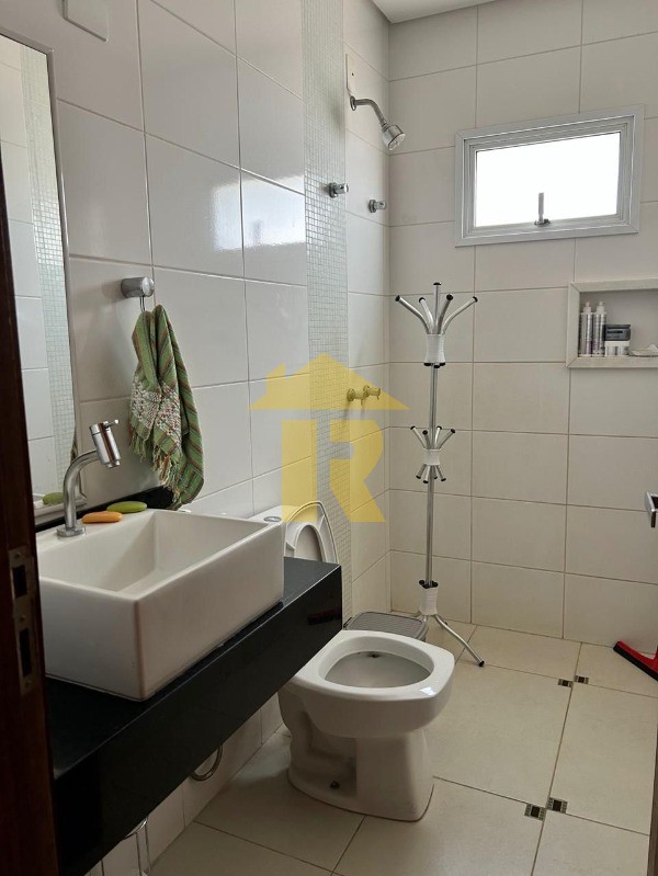 Casa de Condomínio com 4 quartos à venda, 330m² — foto 23 de 24