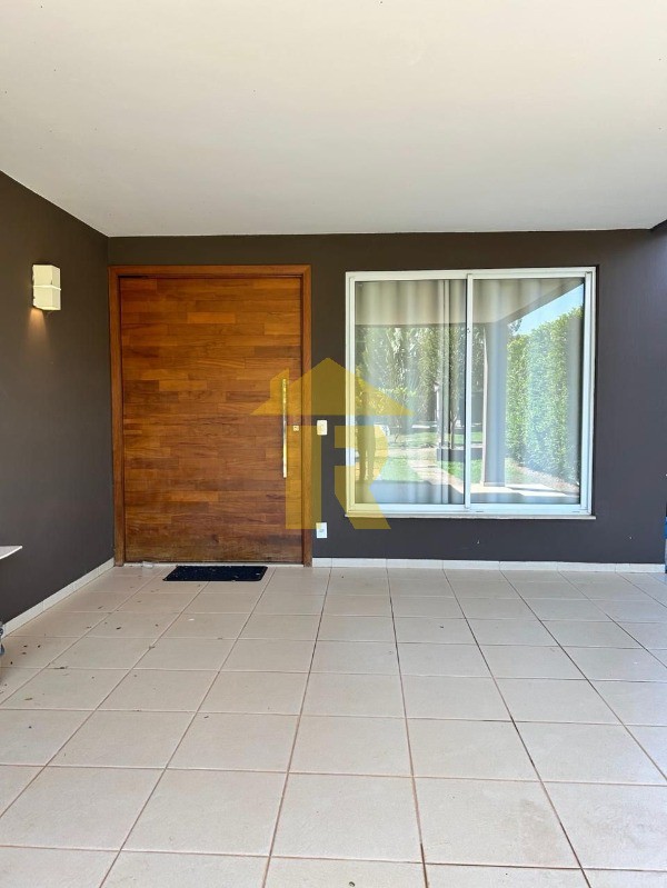 Casa de Condomínio com 4 quartos à venda, 330m² — foto 3 de 24
