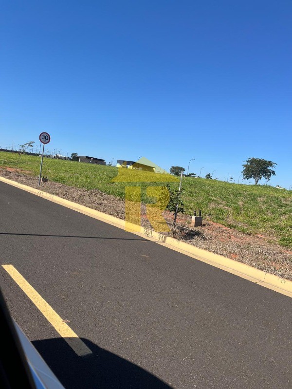 Terreno / Lote / Condomínio  à venda, 405m² — foto 16 de 16