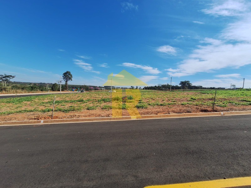 Terreno / Lote / Condomínio  à venda, 200m² — foto 1 de 7