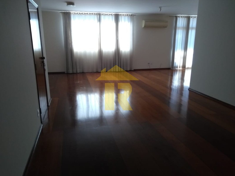 Apartamento com 3 quartos à venda, 190m² — foto 1 de 26